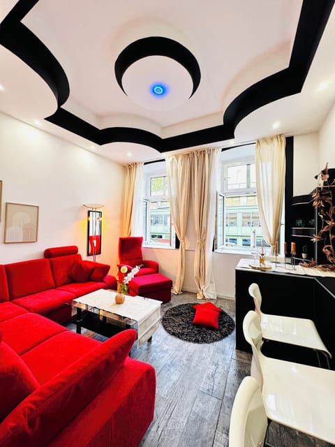 Basic Apartment | Living area
