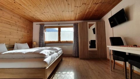 Double Room, Mountain View | Desk, free WiFi