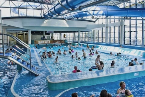 House, 4 Bedrooms | Pool