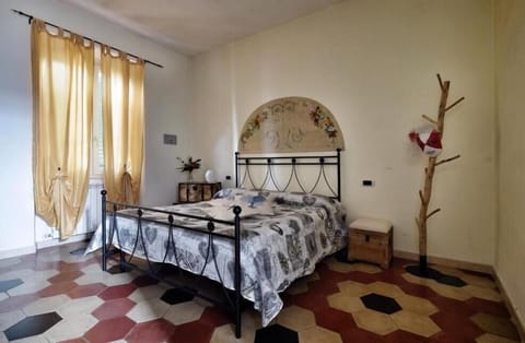 Deluxe Double Room, Air conditioning, Courtyard View | In-room safe, laptop workspace, free WiFi