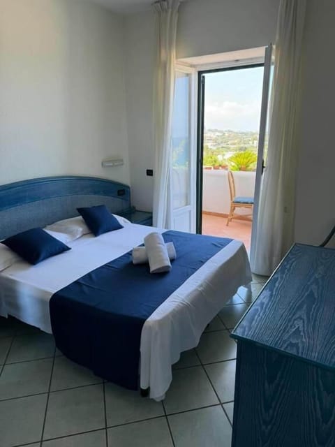 In-room safe, free WiFi