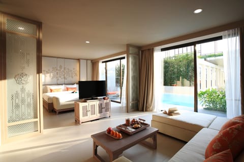 Junior Suite Pool Access | In-room safe, desk, free WiFi, wheelchair access