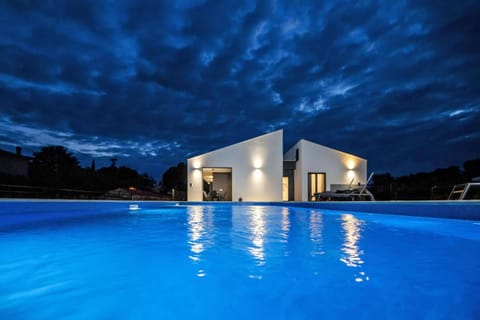 Villa, 3 Bedrooms, Private Pool, Garden View | Pool | Outdoor pool