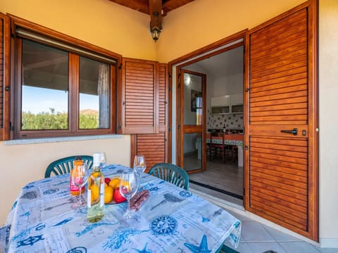 Villa, 2 Bedrooms, Patio, Garden View | Outdoor dining