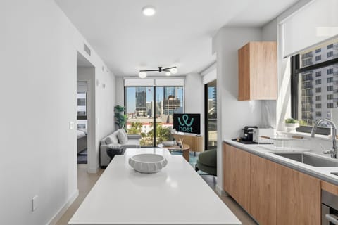 Apartment, City View | Private kitchen