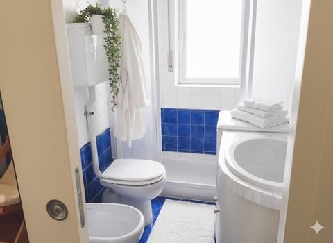 Basic Duplex, Partial Sea View | Bathroom