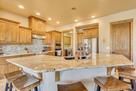House (3 Bedrooms) | Interior