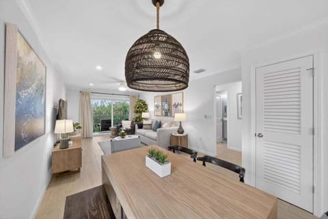 Condo, 2 Bedrooms | Interior