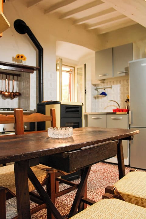 Apartment, City View | Private kitchen