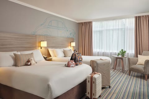 Family Room | Minibar, desk, iron/ironing board, free WiFi