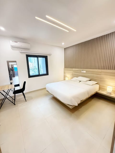 Basic Apartment | In-room safe, soundproofing, iron/ironing board, WiFi (free)