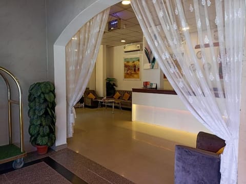 Standard Double or Twin Room | Desk, WiFi (free)