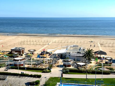 Private beach nearby, white sand