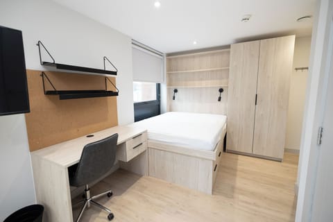 Studio, Non Smoking | Blackout drapes, iron/ironing board, free WiFi