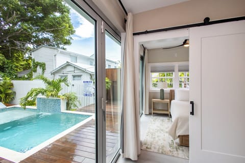 Luxury House, 2 Bedrooms, Pool View, Poolside | Iron/ironing board, free WiFi