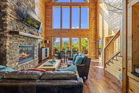Cabin, 3 Bedrooms | Living area | Smart TV