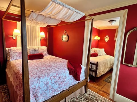 Deluxe Room, Garden View | Individually decorated, individually furnished, free WiFi, bed sheets