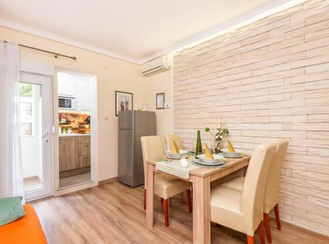 Apartment (One Bedroom Apartment with Balcony) | Living room