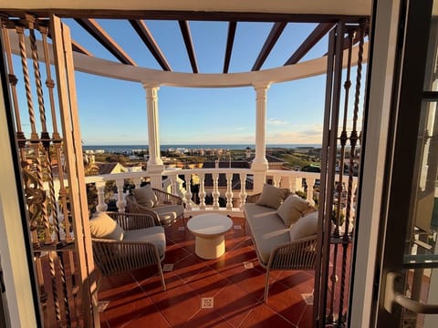 Luxury Suite, Balcony, Sea View | Property grounds