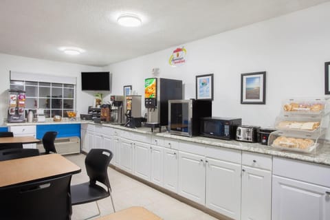 Free daily on-the-go breakfast