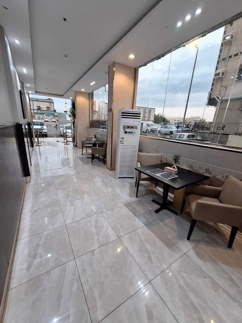Studio | Lobby