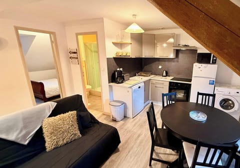 Apartment | Dining