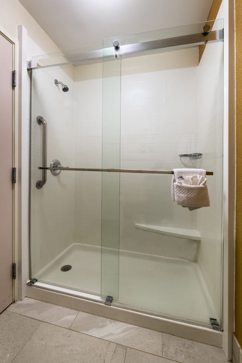 Premium bedding, desk, blackout drapes, iron/ironing board