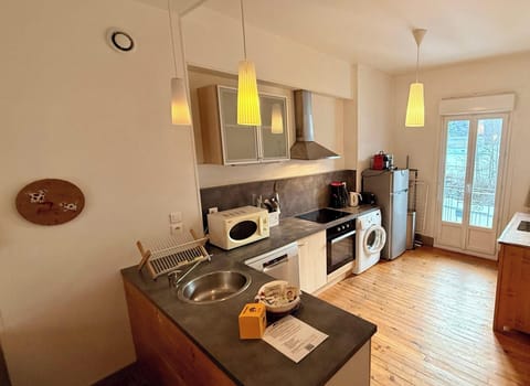 Apartment | Private kitchen | Highchair