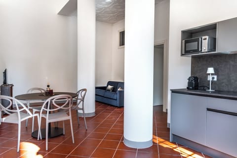 Comfort Apartment, Garden View | Living area