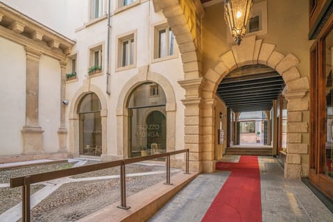 Apartment | Exterior detail