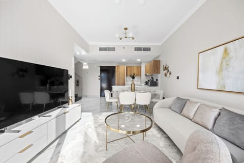 Apartment, Balcony, Sea View | Living area