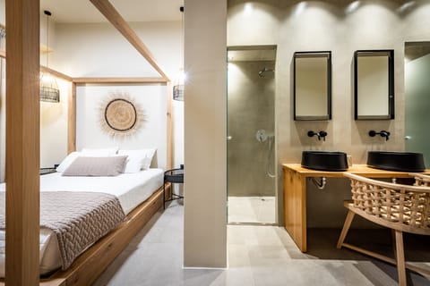 Standard Triple Room | In-room safe, free WiFi, bed sheets