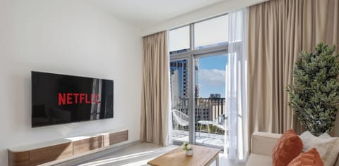 Apartment, Balcony | Living room