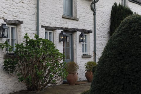 Cottage | Exterior detail