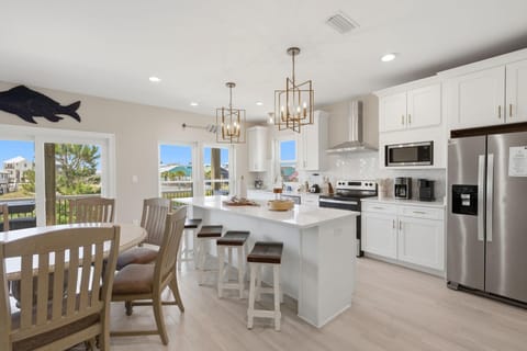 House, Multiple Beds (Sandy Pines) | Private kitchen