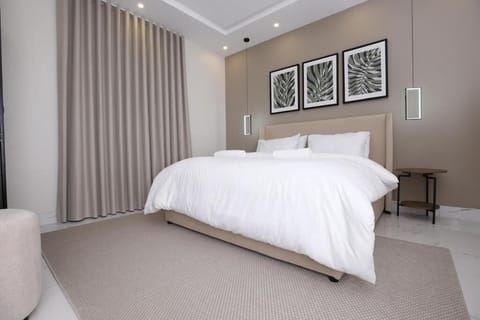Deluxe Apartment, Non Smoking, Private Bathroom | Free WiFi