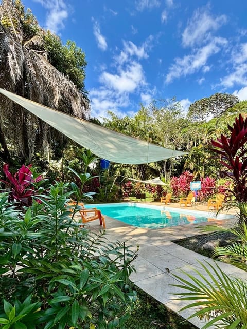 2 outdoor pools