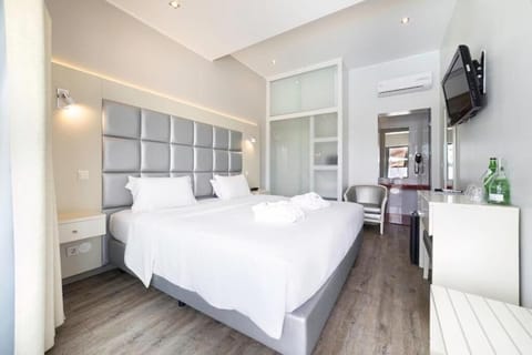 Standard Double Room | In-room safe, free WiFi
