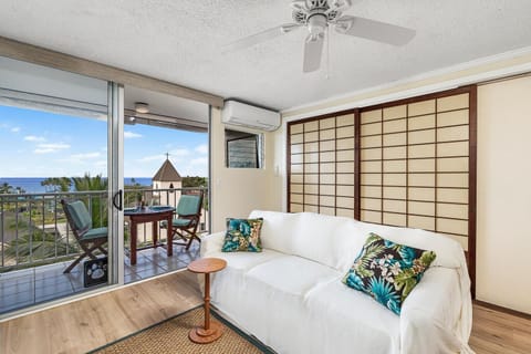 Condo, 1 King Bed with Sofa bed (Kailua Village#604) | Living area