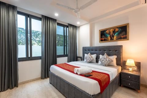 Apartment, Balcony, Garden View | Soundproofing, iron/ironing board, free WiFi