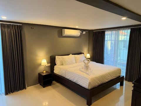 Superior Double Room, 1 Queen Bed, Non Smoking, Air conditioning | Soundproofing, free WiFi