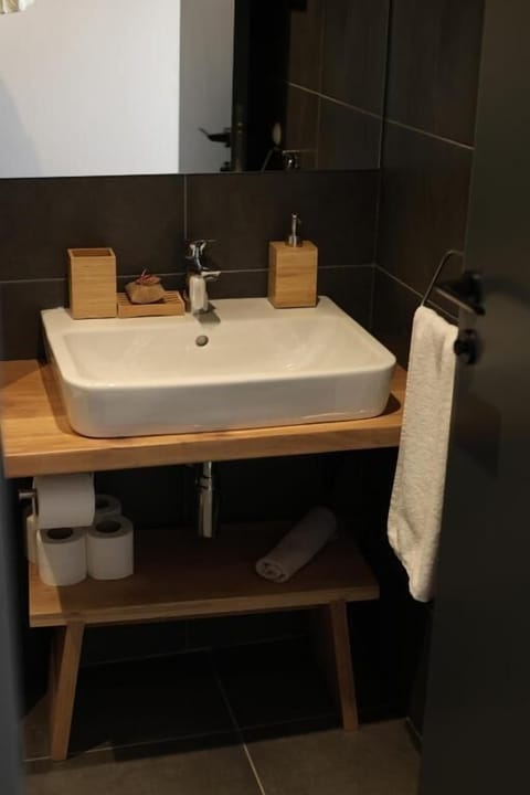 Deluxe Double Room, Mountain View | Bathroom | Shower, towels, soap, toilet paper