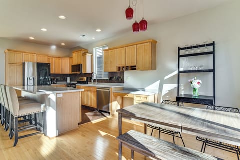 House (2 Bedrooms) | Interior