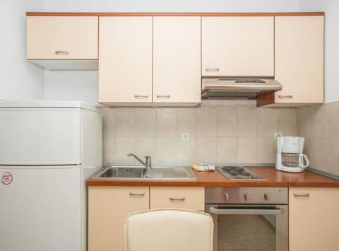 Apartment (One Bedroom Apartment With Terrace (C) | Property amenity