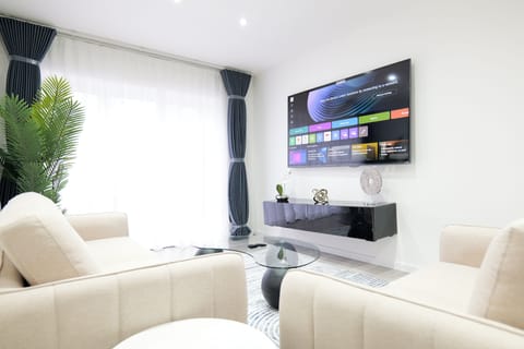 Luxury Apartment | Living area