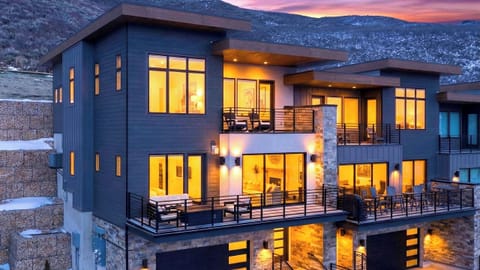 House (3 Bedrooms) | Front of property