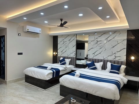 Deluxe Triple Room | Free WiFi