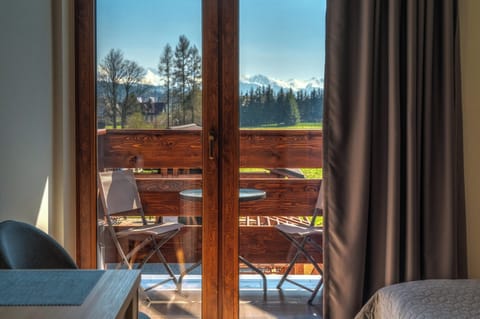 Classic Room, Balcony | Free WiFi