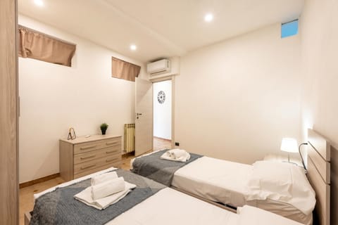 Standard Apartment, 2 Bedrooms (Da Lino Beachfront Apartment for 4) | 2 bedrooms