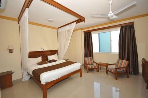 Deluxe Double Room, City View | Soundproofing, free WiFi, bed sheets